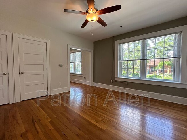 Building Photo - 444 Haywood Rd