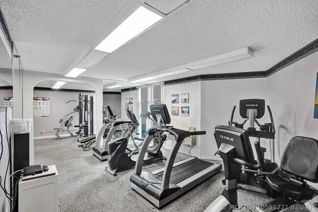 Building Photo - 1361 S Ocean Blvd