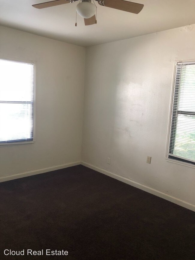 Building Photo - 603 SUTTON Dr