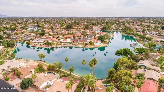 Building Photo - 1920 W Lindner Ave