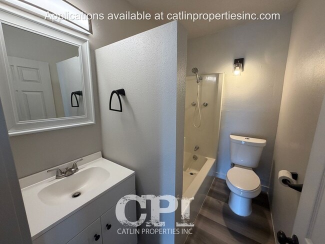 Building Photo - 5824 Ocean Beach Hwy