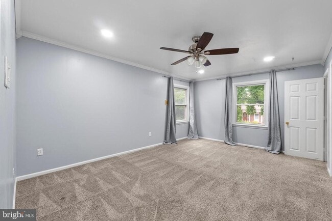 Building Photo - 1578 Yeakel Way