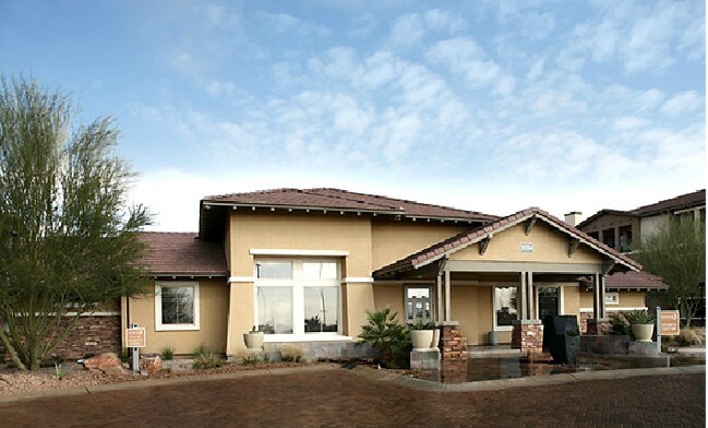 Building Photo - Borrego at Spectrum