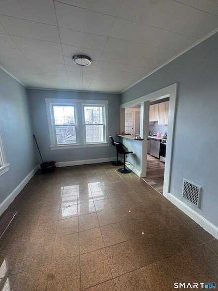 Building Photo - 365 Remington St