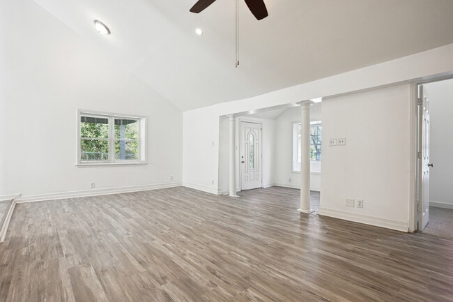 Building Photo - 4435 Yates Rd