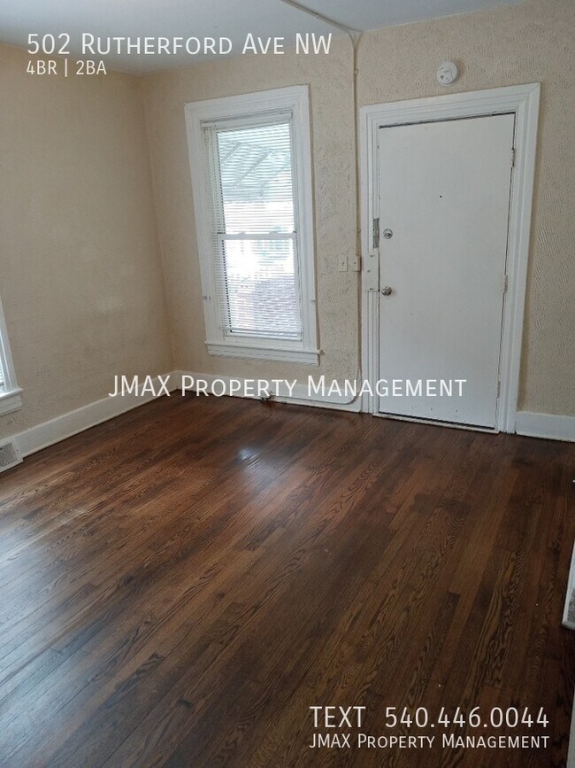 Building Photo - 502 Rutherford Ave NW