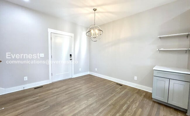 Building Photo - 220 Croleywood Ln