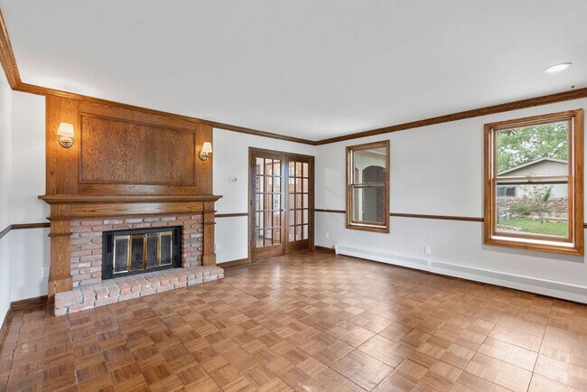 Building Photo - Beautiful 5-Bedroom + Office, 4-Bath Home in Northwest Fort Collins!