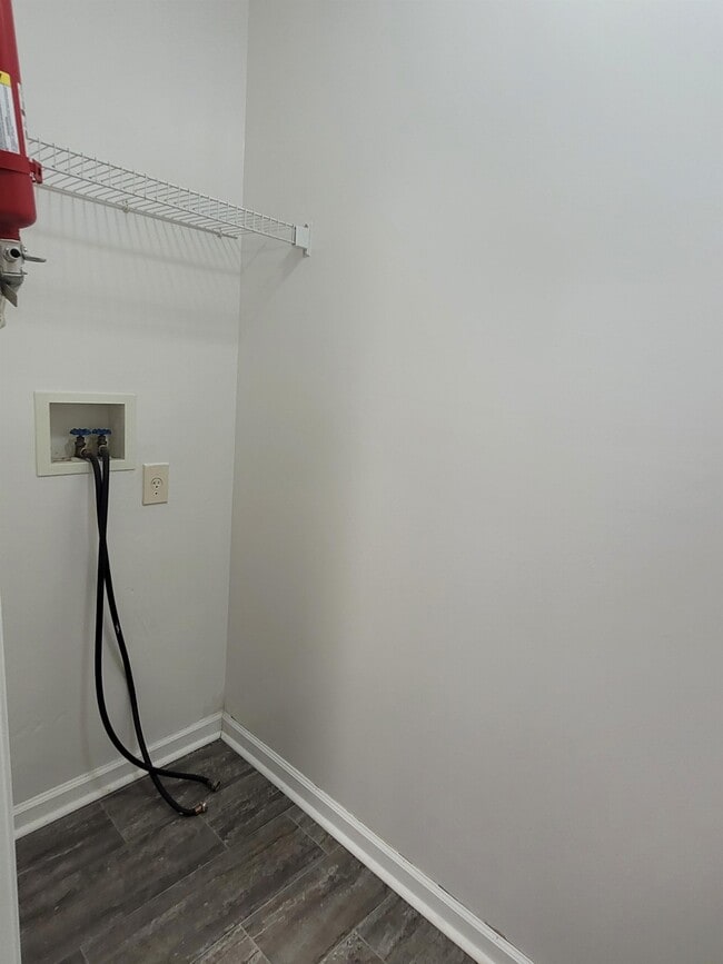 Building Photo - 204 Olde Covington Way