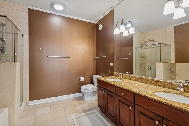 Building Photo - 201 N Westshore Dr