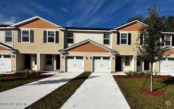 Building Photo - 8210 Halls Hammock Ct
