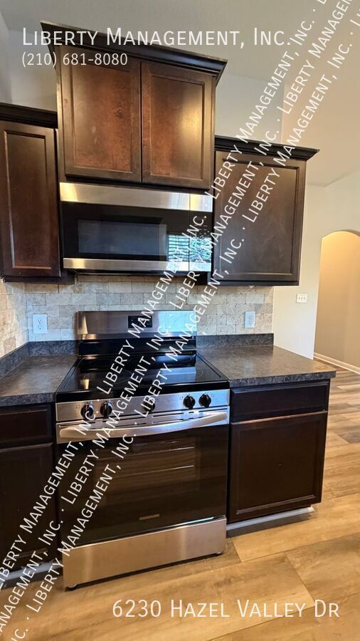 Building Photo - 6230 Hazel Valley Dr