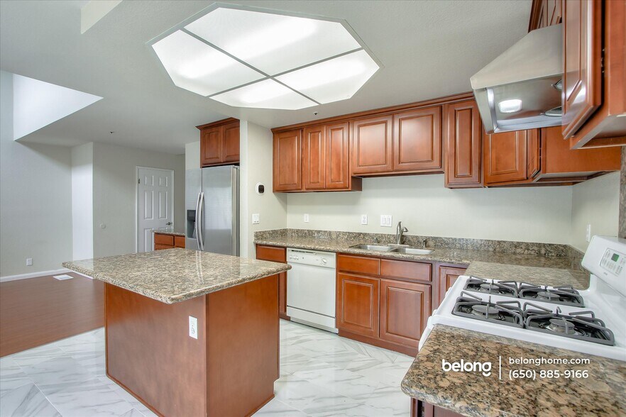 Building Photo - 43 Sea Crest Terrace