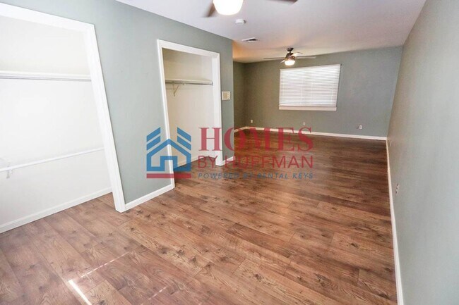 Building Photo - 4 Bedroom | 3 Bath | Newburgh by Gateway