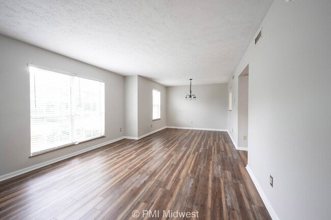 Building Photo - 860 Sable Ridge Dr