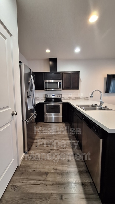 Building Photo - 11708 NE 23rd St