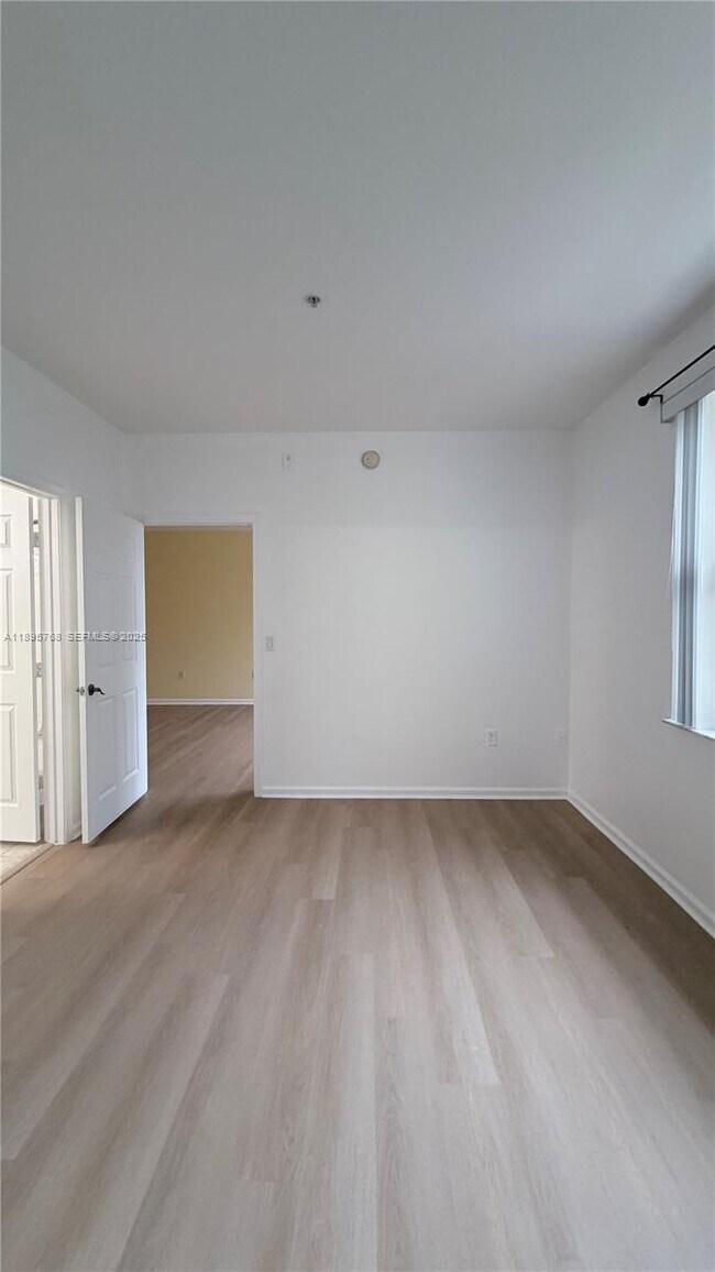 Building Photo - 4602 SW 160th Ave