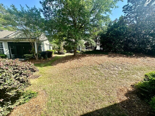 Building Photo - Fully Furnished Two Bedroom Home in Sun City!