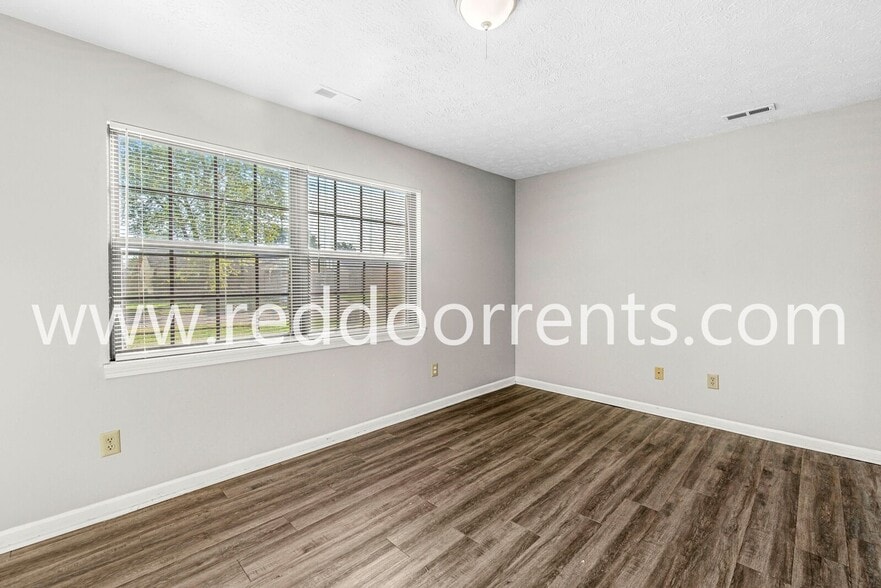 Building Photo - 7610 Chris Anne Dr