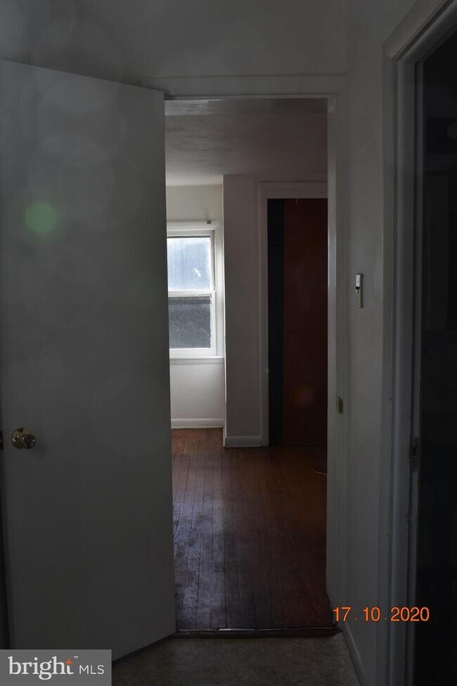 Building Photo - 622 Coates St