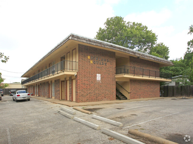 Building Photo - Highland Square