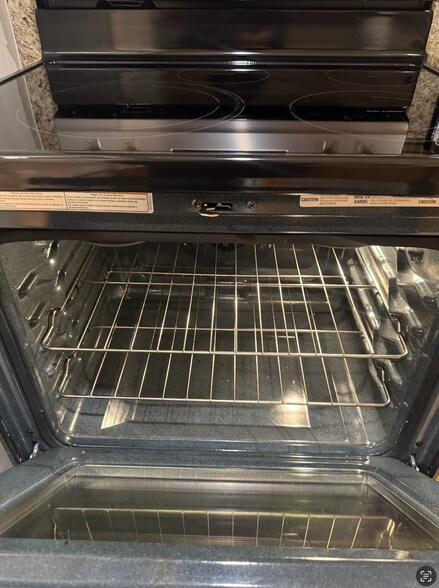 New oven - 8550 Holloway Dr