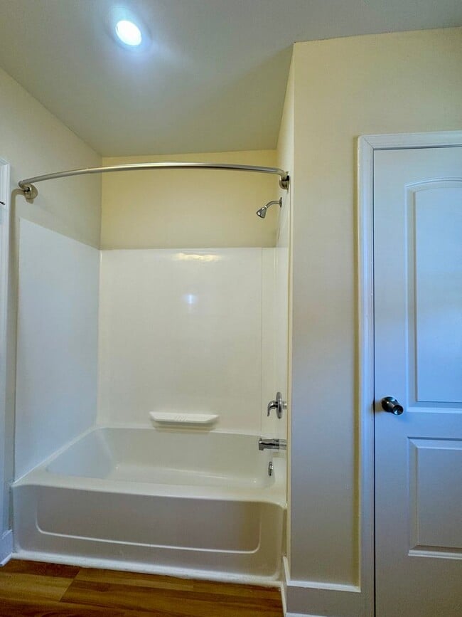 Building Photo - "Urban Charm in Baltimore, MD for rent