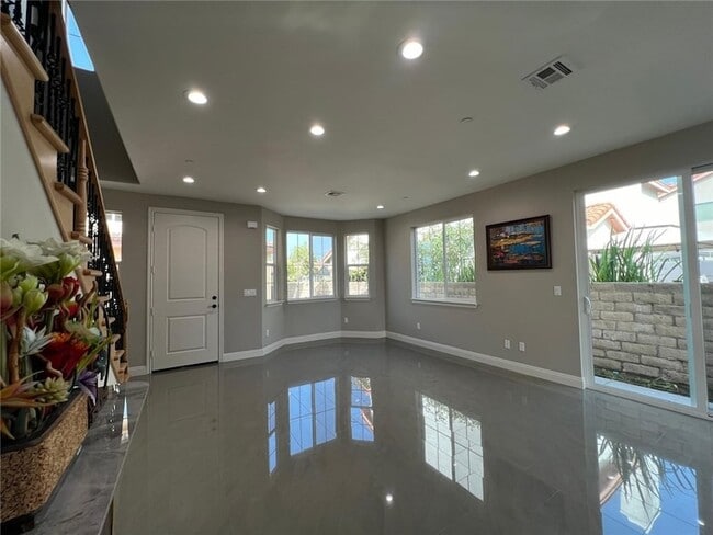 Building Photo - 3858 Delta St