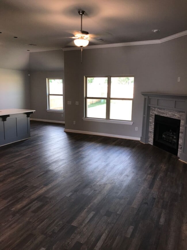 Building Photo - First Month Free!