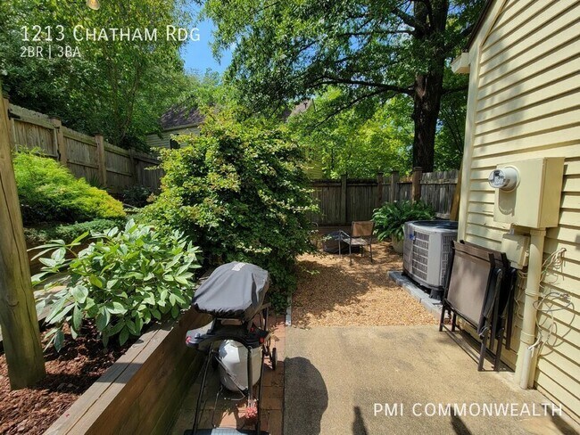 Building Photo - 1213 Chatham Ridge