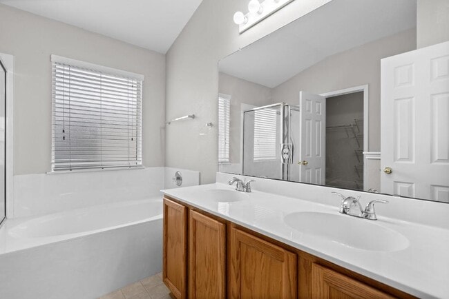 Building Photo - 440 Grey Feather Ct