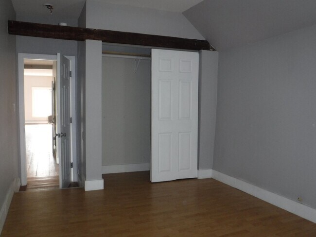 3rd Bedroom - 60 Washington St