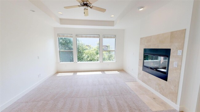 Building Photo - 3718 Dorothy Ave