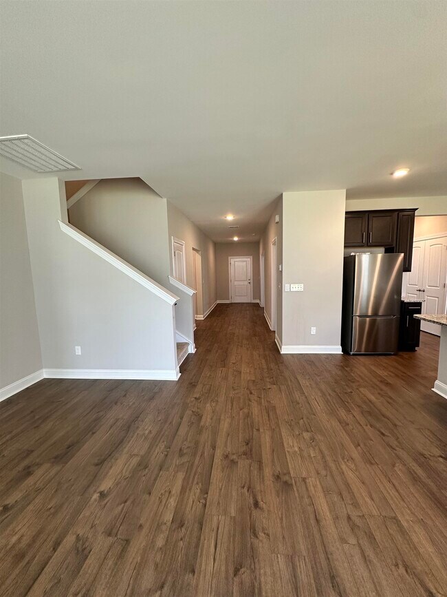 Building Photo - 686 Oyster Dr