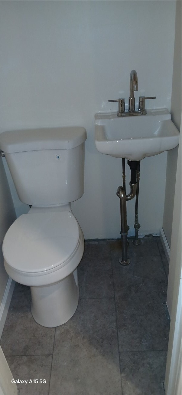 Building Photo - 183 Thorncliffe Dr