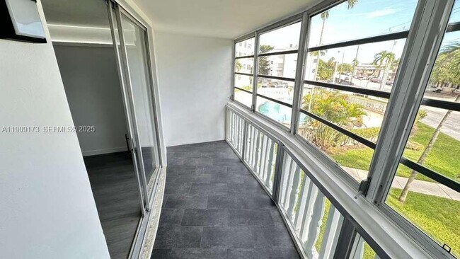 Building Photo - 1475 NE 125th Terrace