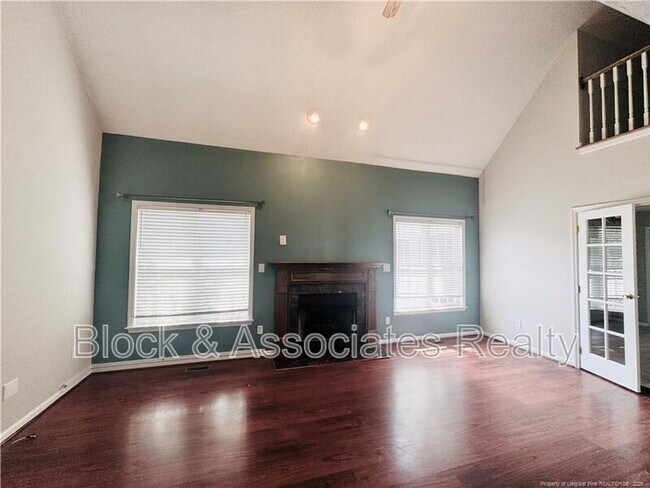 Building Photo - 109 Vail Ct