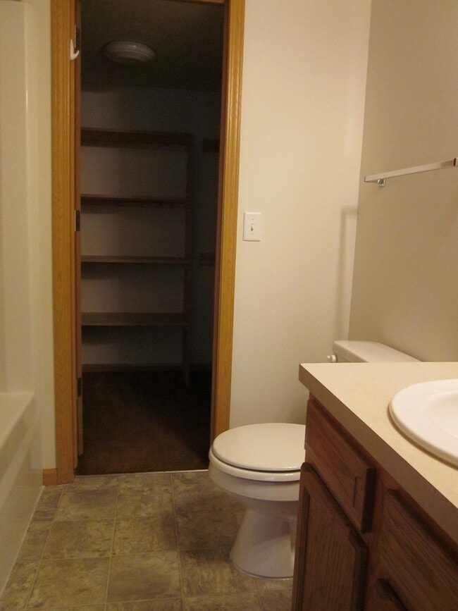 Building Photo - Beautiful Rental Close To East Campus