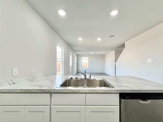 Building Photo - 829 Bluffview Dr