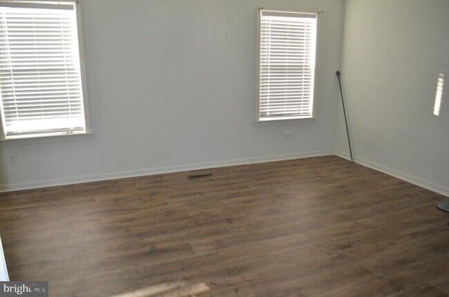 Building Photo - 12113 Fallen Timbers Cir