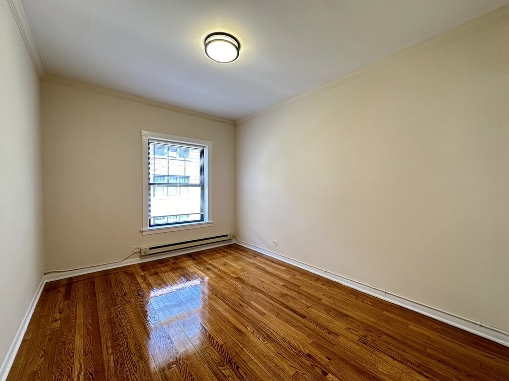 Building Photo - 1316 Oak Ave