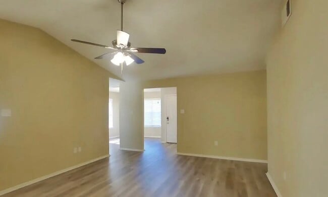 Building Photo - Spacious 3-Bedroom House with Cozy Living Spaces