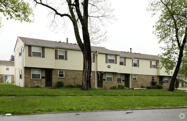 Building Photo - Southern Heights Apartments