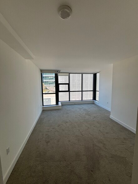 Master Bedroom - 435 China Basin St