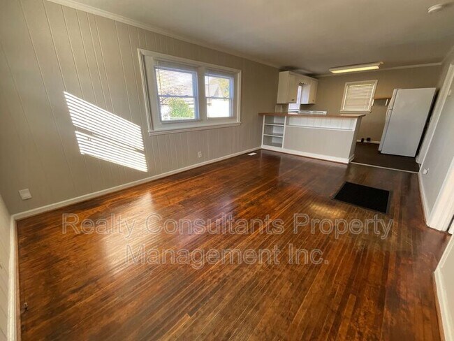 Building Photo - 201 Lowdermilk St