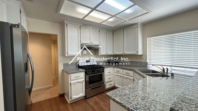Building Photo - 402 Harlow Ct
