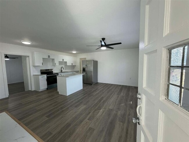 Building Photo - 4711 10th Ave S