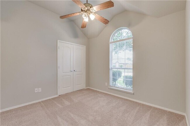 Building Photo - 11608 Amber Valley Dr