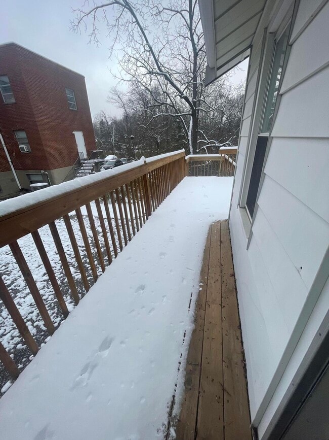 Building Photo - 8224 W Main St