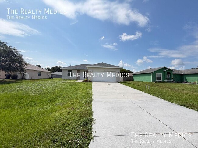 Building Photo - 2481 San Filippo Dr SE